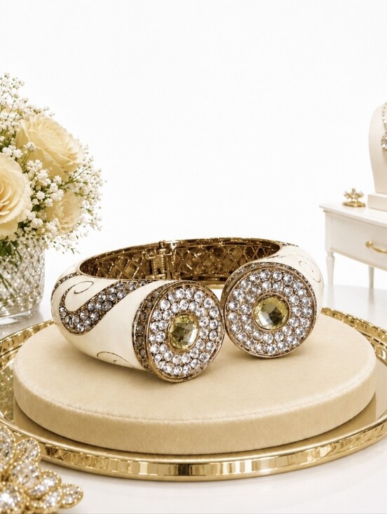 Unsigned Jewelry - Cream Gold Tone Swirl Enameled Clear Citrine Rhinestone Clamper Bangle Bracelet